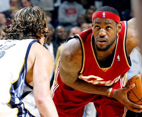 Un Slam Dunk pour Lebron James et ses amis
