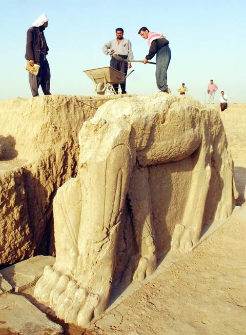 UN condemns ‘war crime’ as Islamic State bulldozes ancient historic ...