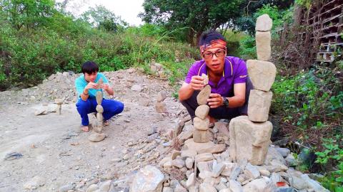 Prosaic Stone Mysterious stone stacks revealed to have prosaic origins - Taipei Times