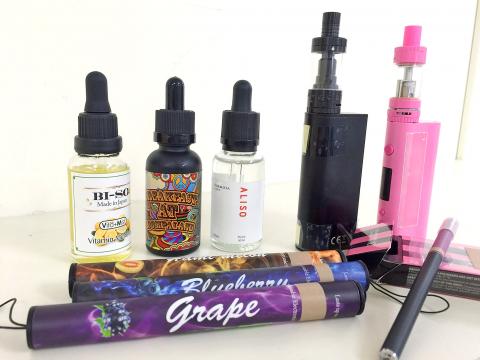 E-cigarettes present health hazard: minister - Taipei Times