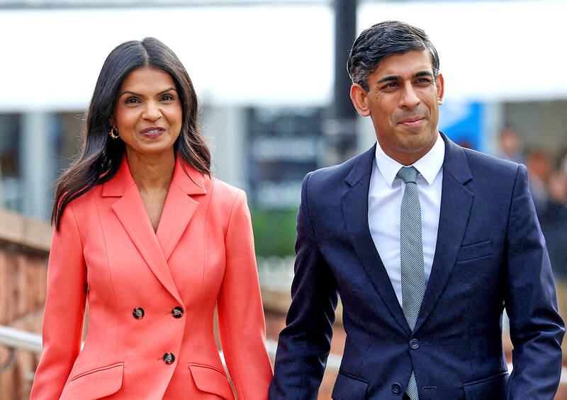 rishi sunak cigarette law Sunak wants to raise the legal age to buy cigarettes