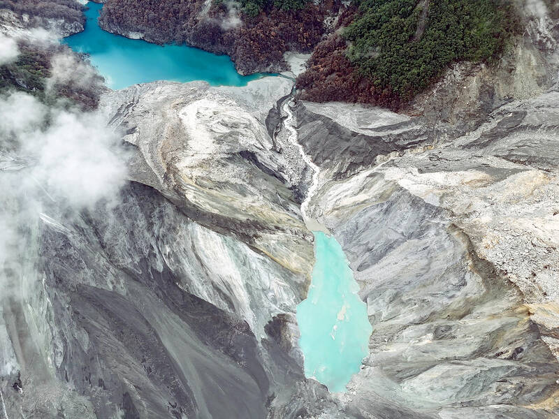 New lake forms in the Mataian River