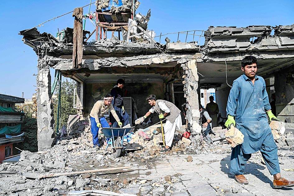 افغانستان و پاکستان برای برقراری آتش بس در استانبول افغانستان و پاکستان برای برقراری آتش بس در استانبول