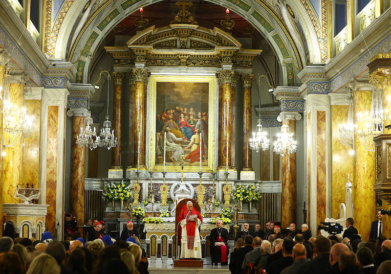 Pope, Orthodox leader celebrate Christian milestone
