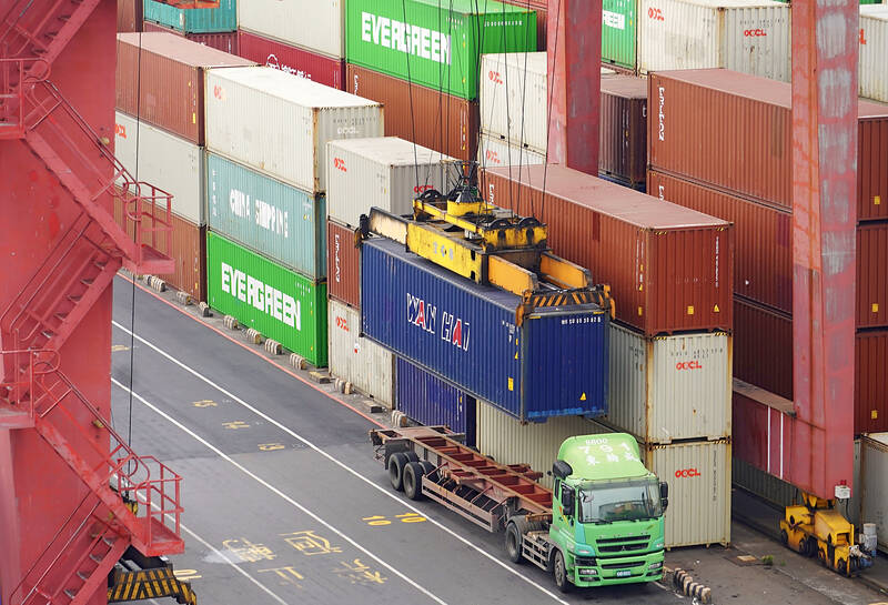 DGBAS sharply raises GDP growth forecast to 7.37%