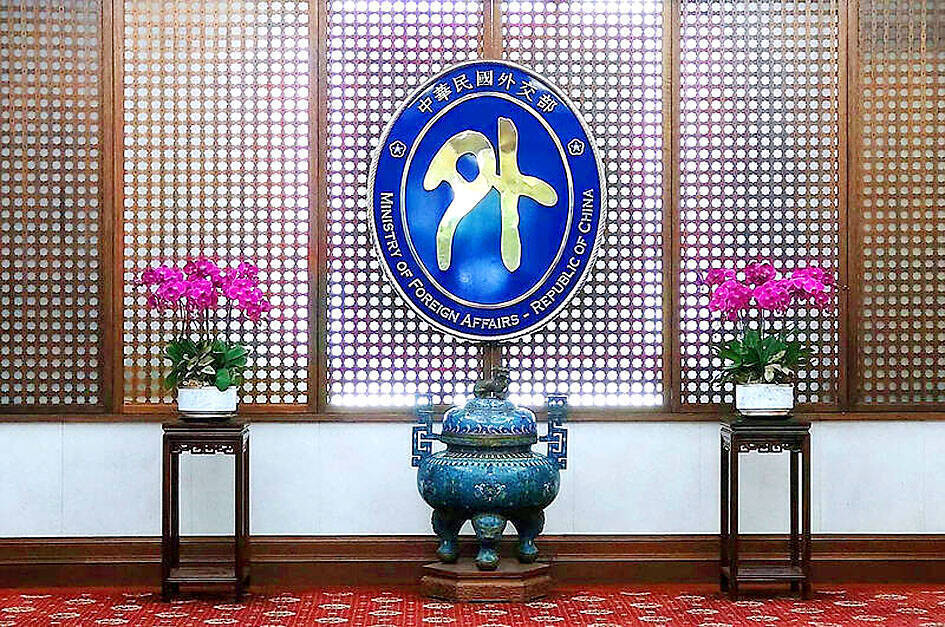 Ambassador meets new Saint Vincent prime minister