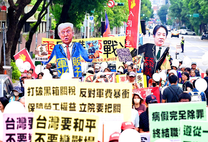 ‘Autumn Struggle’ calls on government to focus on public welfare, not buying arms