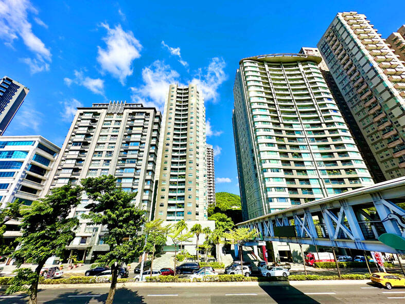 Property transfers slump 19.7% year-on-year