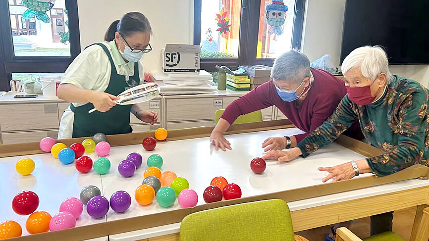 Taiwan almost super-aged, data show