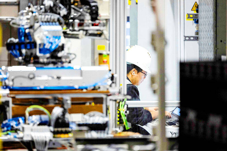 ‘Battery Valley’ in France turns to experts from Asia