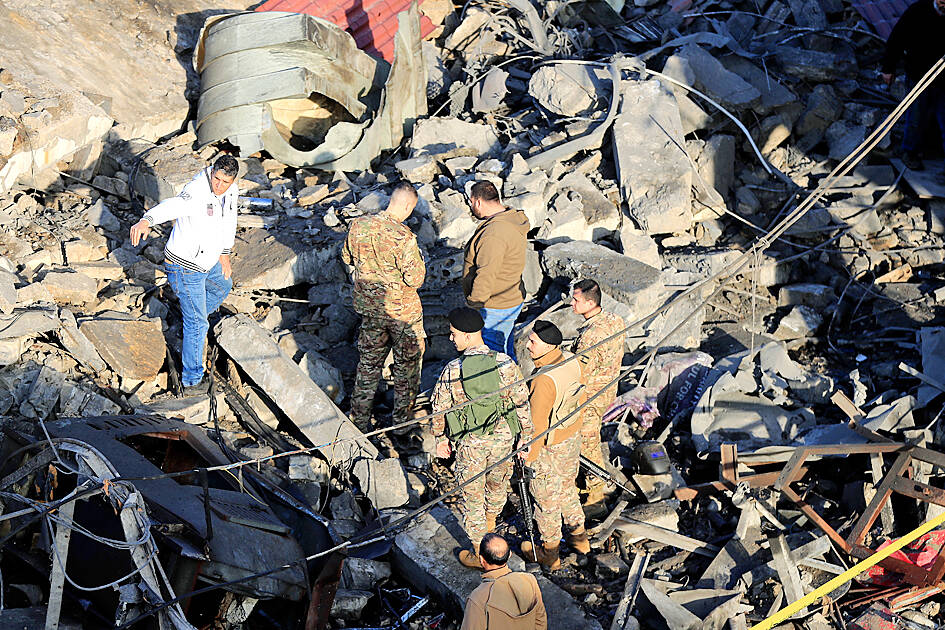 Israel strikes villages, towns in Lebanon