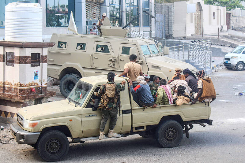 Saudi Arabian strikes follow exit of Yemeni leader