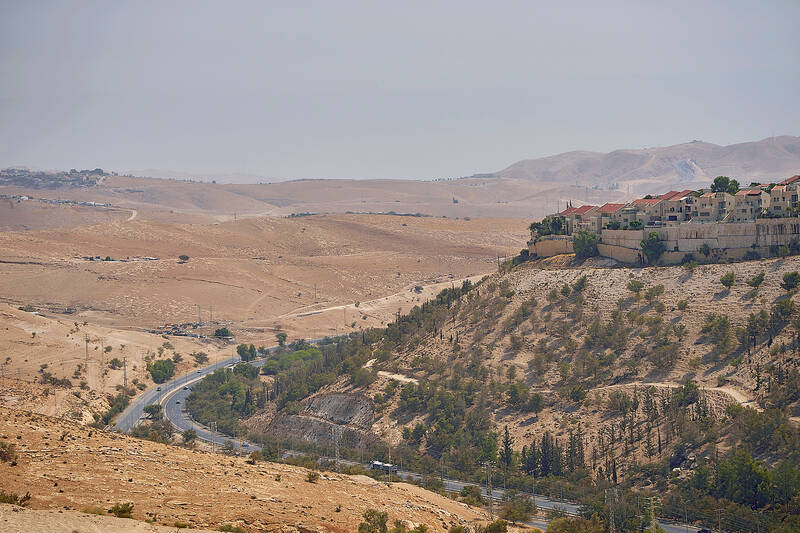 Israel cleared to start West Bank work