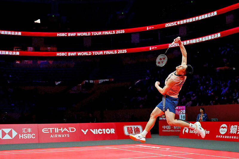 Chou Tien-chen rocks Lin Chun-yi in season opener