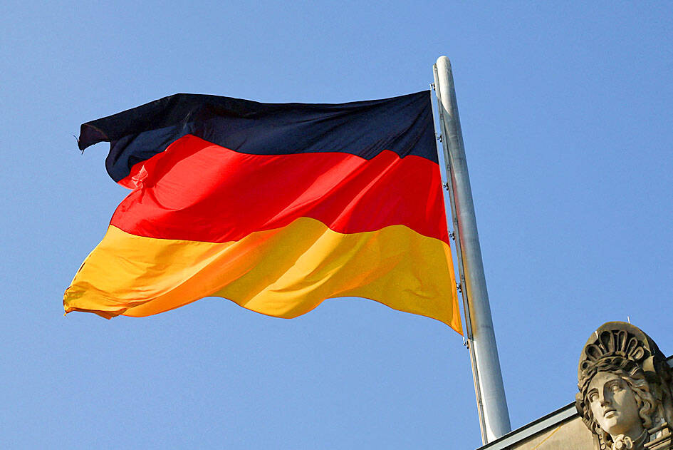 Court tries online predator accused of sadistic crimes