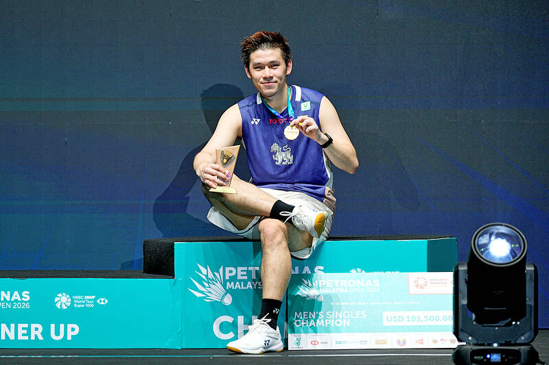 No. 2 Kunlavut wins Malaysia Open