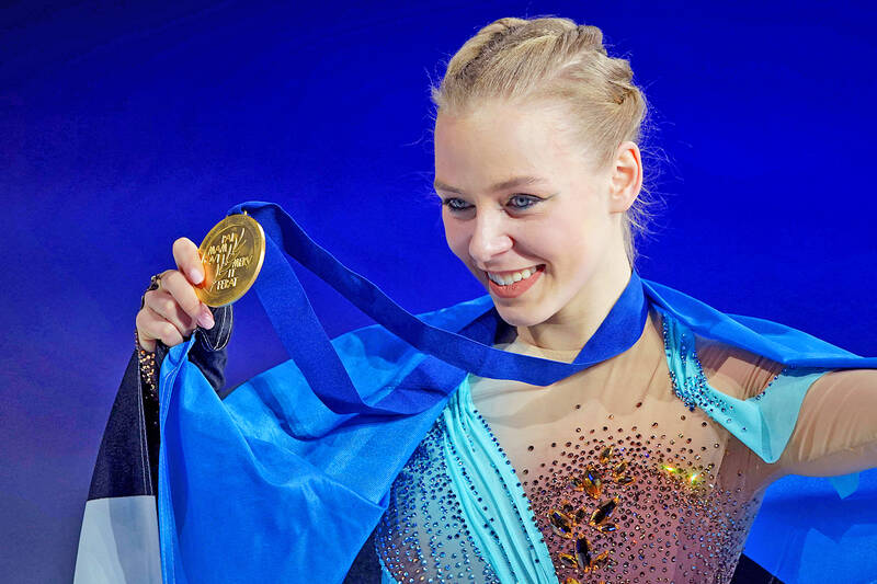 Petrokina comes back from surgery to win gold