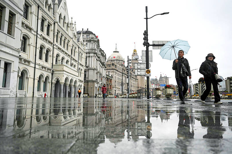 Chinese economy sees slowest growth in decades