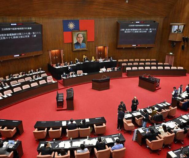 KMT calls for televised general budget debates