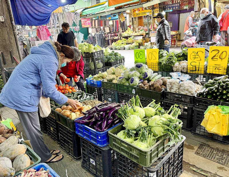 Consumer confidence reaches nine-month high