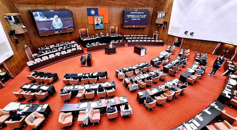 Legislature passes bill on lawmaker subsidies