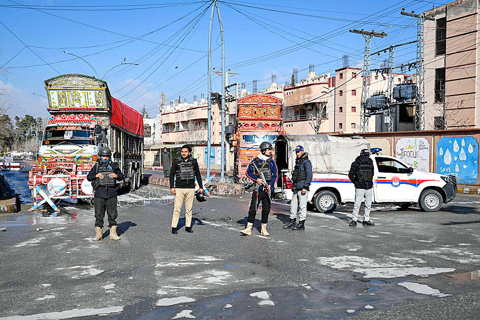 Dozens killed in Baloch militant attack