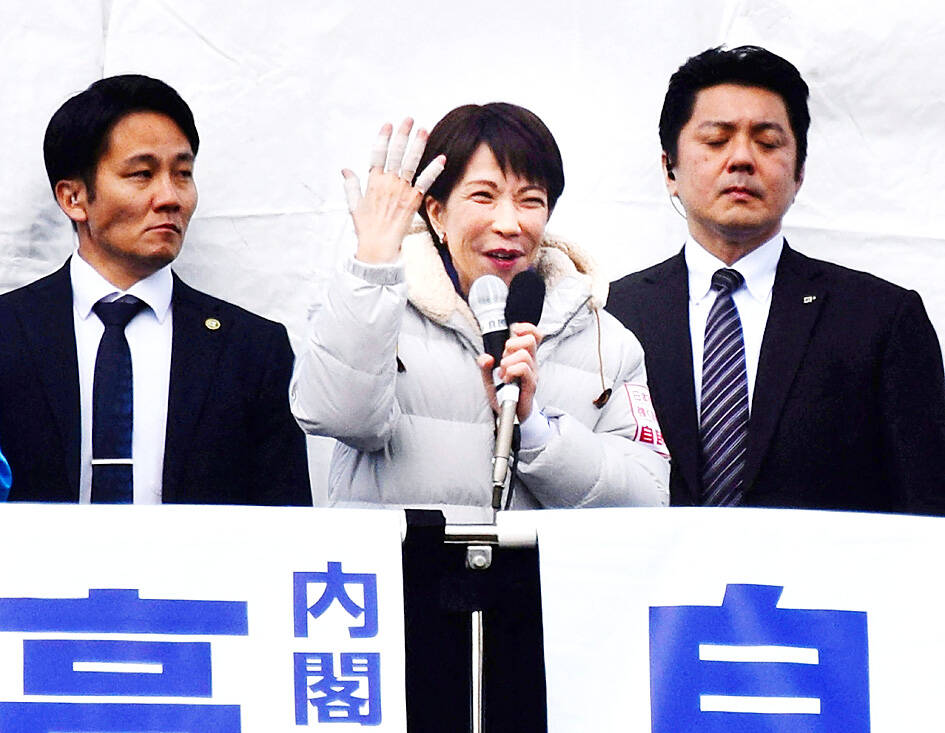 Takaichi talks up weak yen, while trying to curb decline