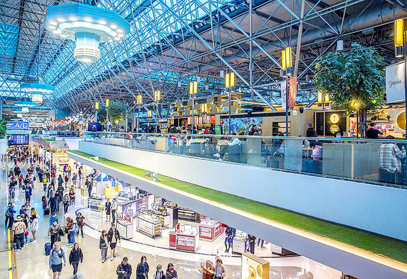 Traveling while sick can slow recovery: doctors