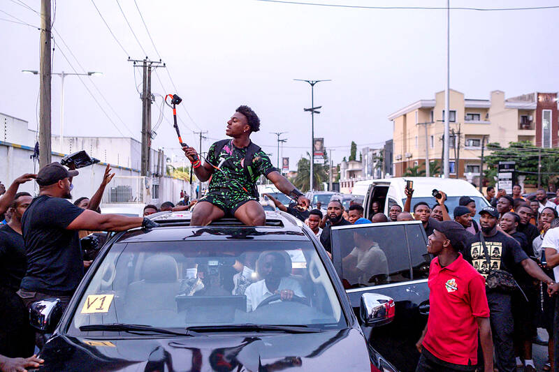 US influencer shares  ‘another’ Africa on tour