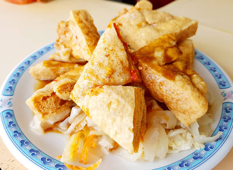 Taipei to conduct odor inspection at tofu shop