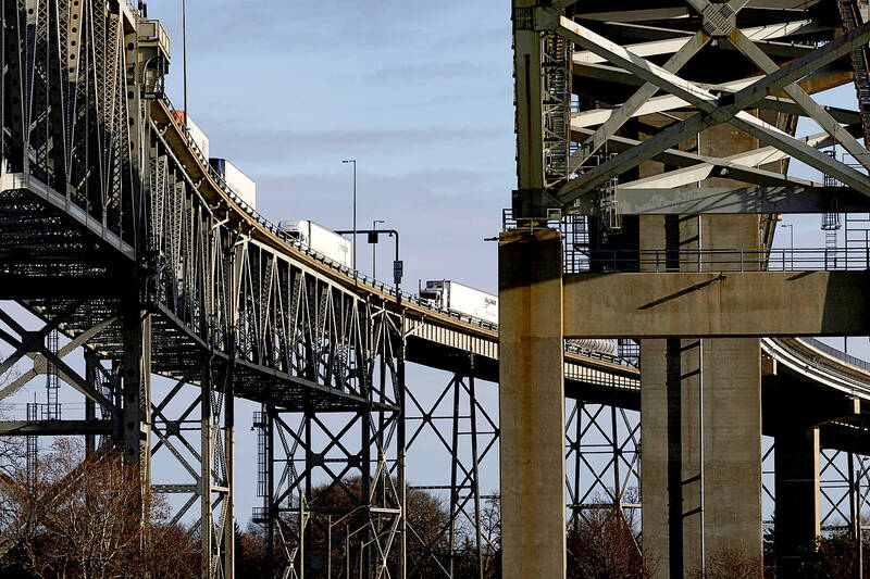 US House backs measure to end tariffs on Canada