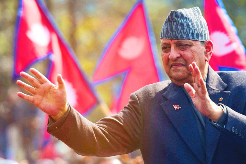 Nepal monarchists gather to see the return of the king