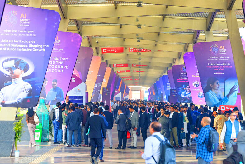 World leaders, CEOs attend AI summit in India