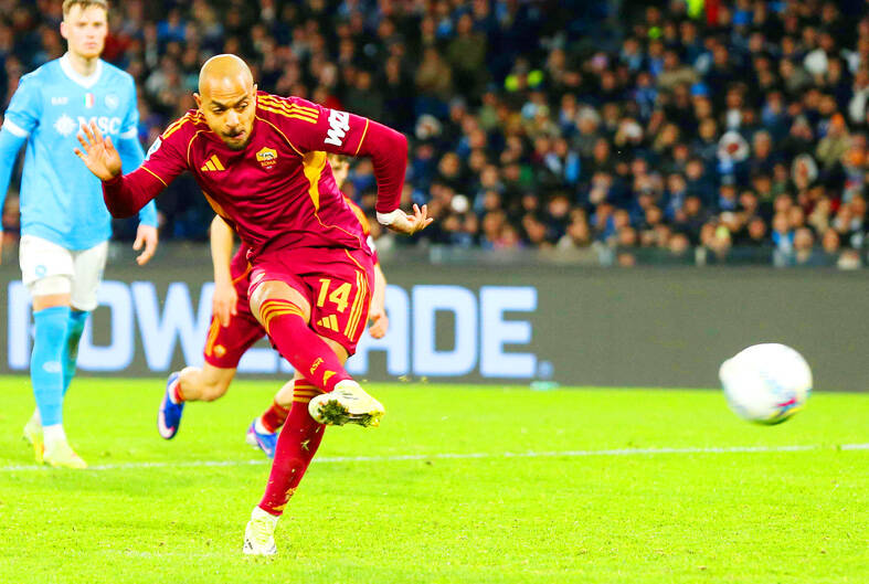 Napoli remain third after late Alisson Santos goal earns 2-2 draw with Roma