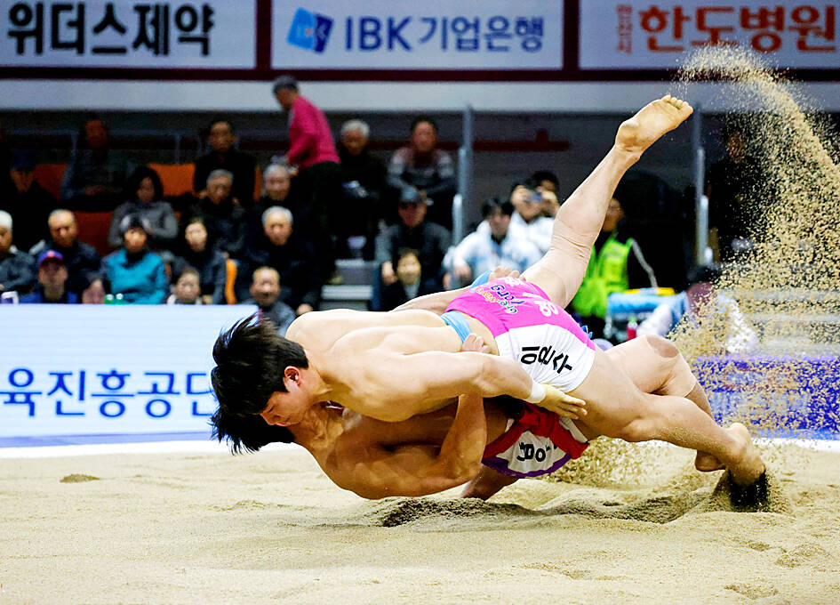 Traditional Korean wrestling ‘ssireum’ fights for survival