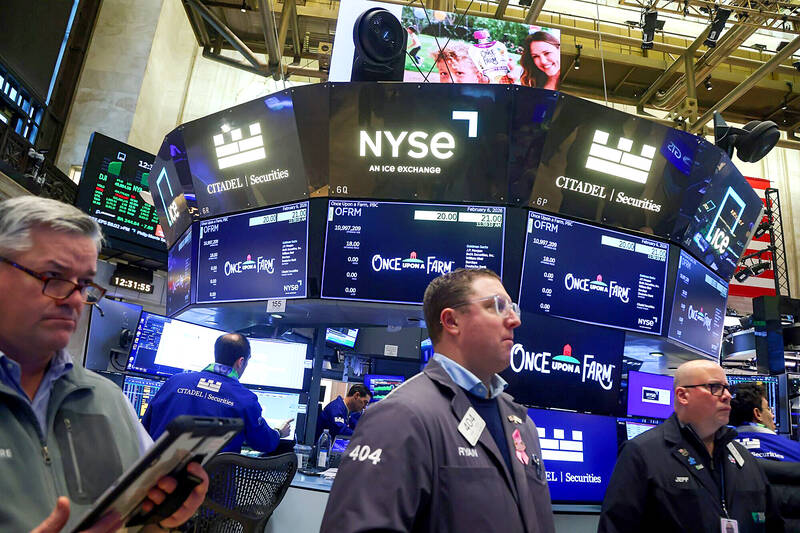 Foreign buying of US stocks jumped in spite of tariffs