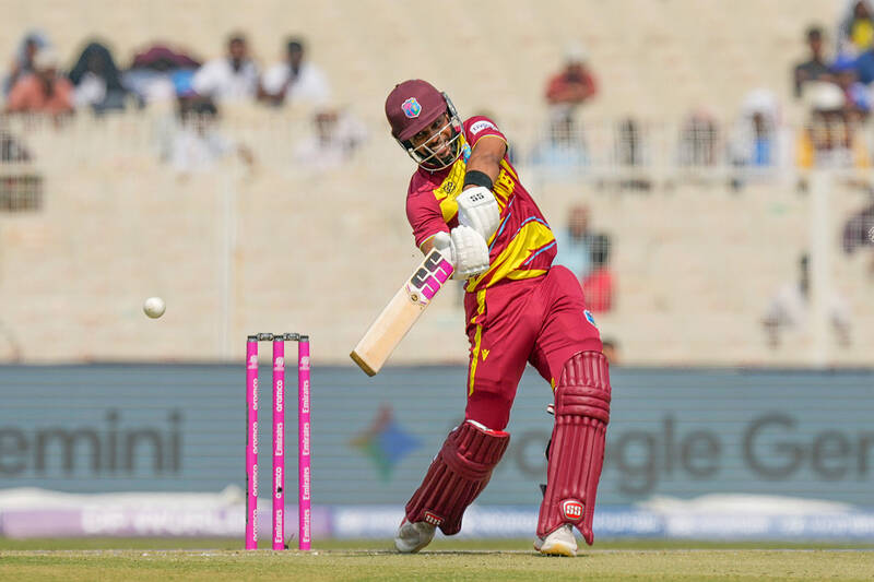 Bennett stars as Zimbabwe beat Sri Lanka