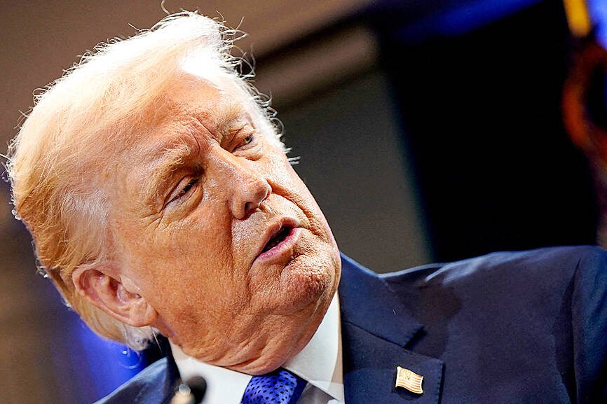 Trump signs 10% global tariff order