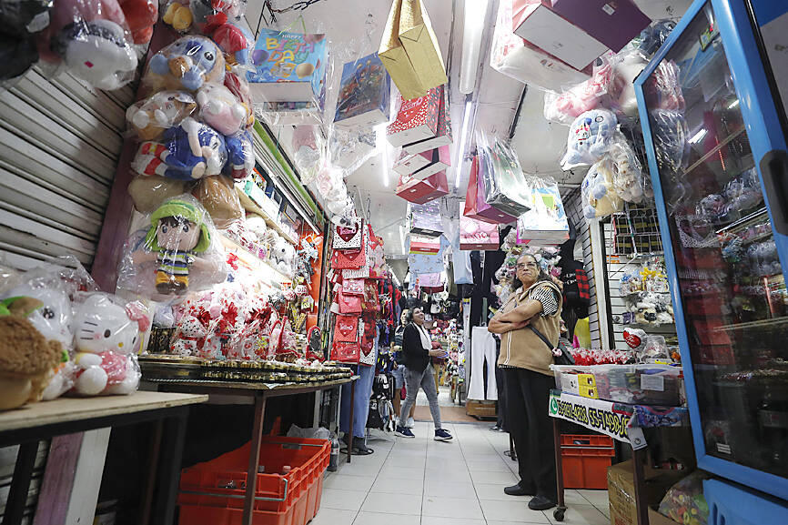 US partners cautiously welcome tariff ruling