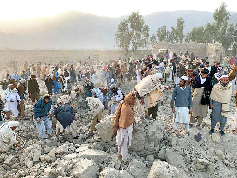 Pakistan carries out airstrikes in Afghanistan