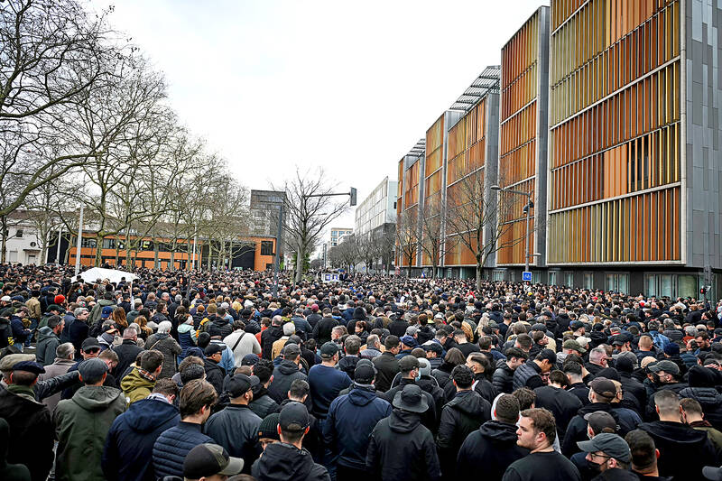 Rally held after French activist&rsquo;s death