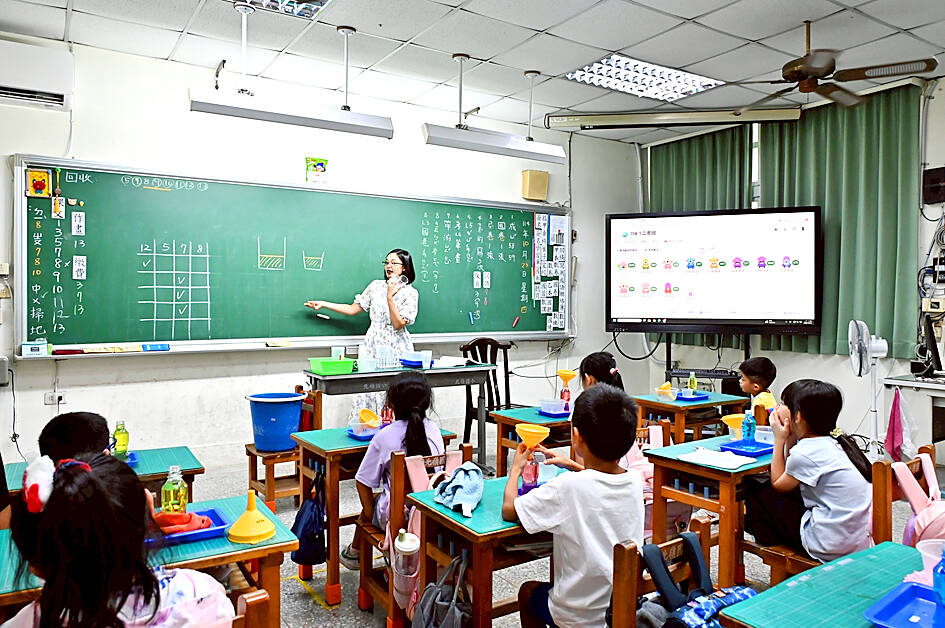 FEATURE: Academics hail first Taigi experimental school