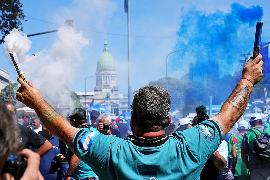 Argentine congress adopts president’s labor reforms