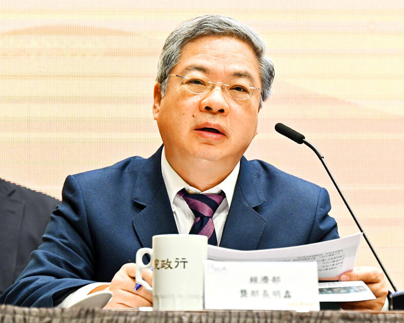 Minister outlines fuel price objectives