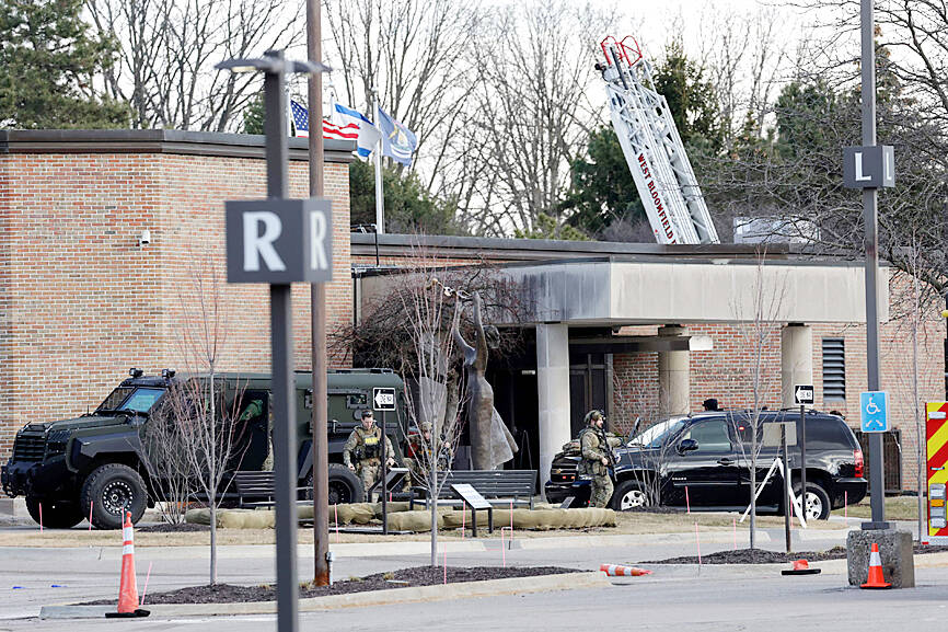 Man dies after truck rams into Michigan synagogue