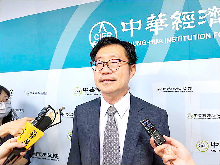 Manufacturing growth hits five months