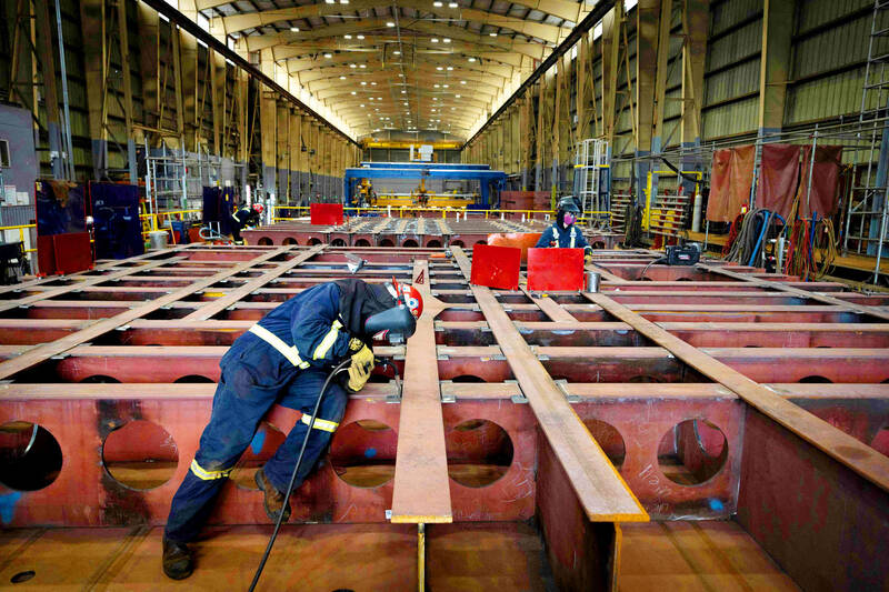 Canada preparing for arctic defense, with or without the US