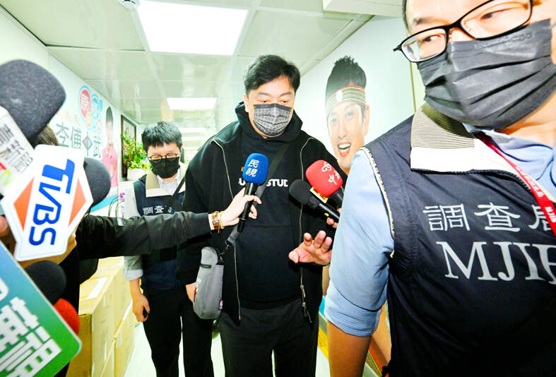 Office of Taipei councilor in corruption probe searched