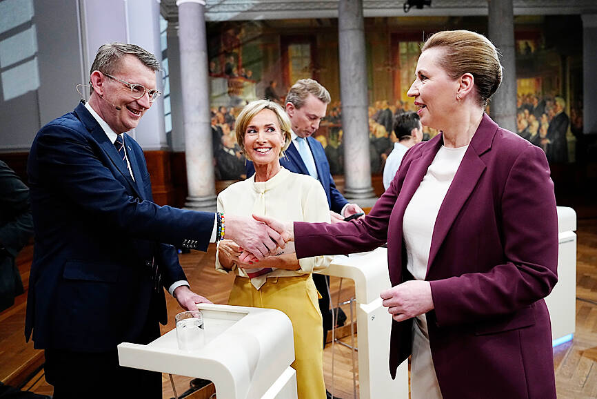 Denmark votes in close election