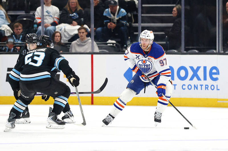 Oilers’ McDavid tops 400 NHL goals